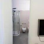 Maison Bleu Luxury Sul Porto Di דירה טרני