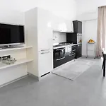 Maison Bleu Luxury Sul Porto Di טרני