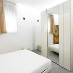 Maison Bleu Luxury Sul Porto Di * טרני