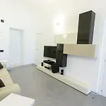 Maison Bleu Luxury Sul Porto Di טרני