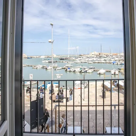 Maison Bleu Luxury Sul Porto Di Daire *